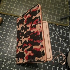 Leather wallet camo